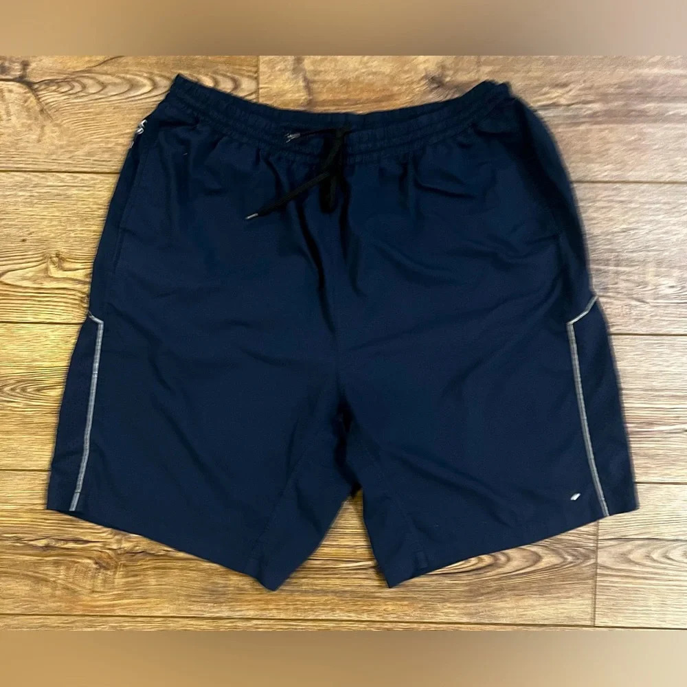 Coolibar men’s 2x XXL navy shorts